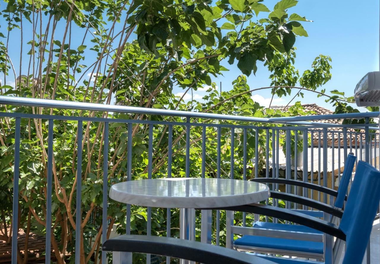 Dolfin Hotell Tolón Exteriör bild